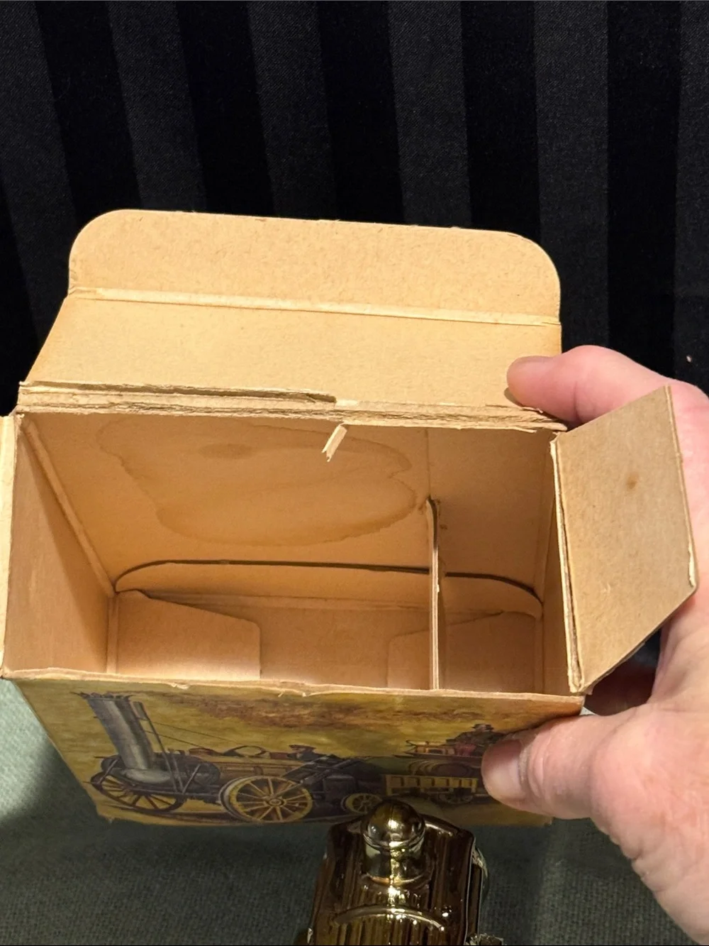 Avon shiny gold